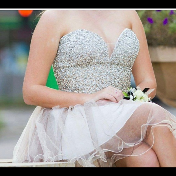 Homecoming dress size 12 - Picture 3 of 5